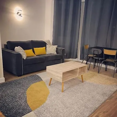 Le Nuage De Jaude Ii 아파트 *